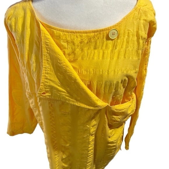 Bright Sunny Yellow Textured Top with Fold over neckline-slits on sides-Size 12 - Picture 2 of 16